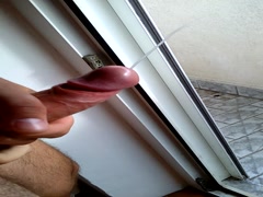 Drkanje obilno svršavanje u slobodno vreme