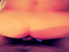 Dolazi matora plavusu na kafu