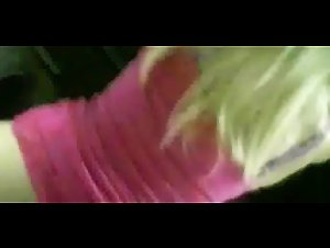 Jebanje kurve na parkingu na brzaka